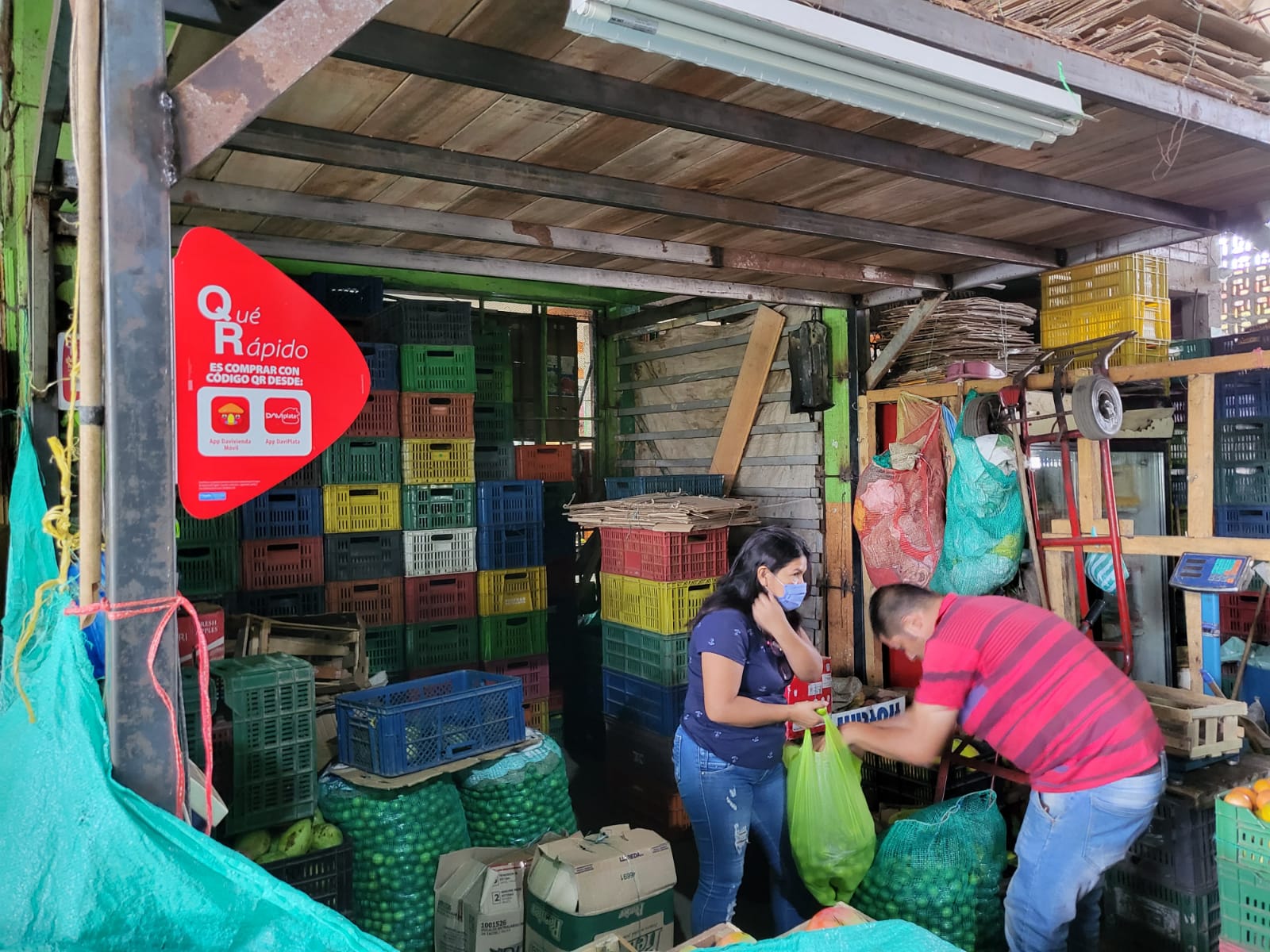 DaviPlata le apuesta a la inclusión y educación financiera de más de 400.00 comerciantes de 100 plazas de mercado en Colombia